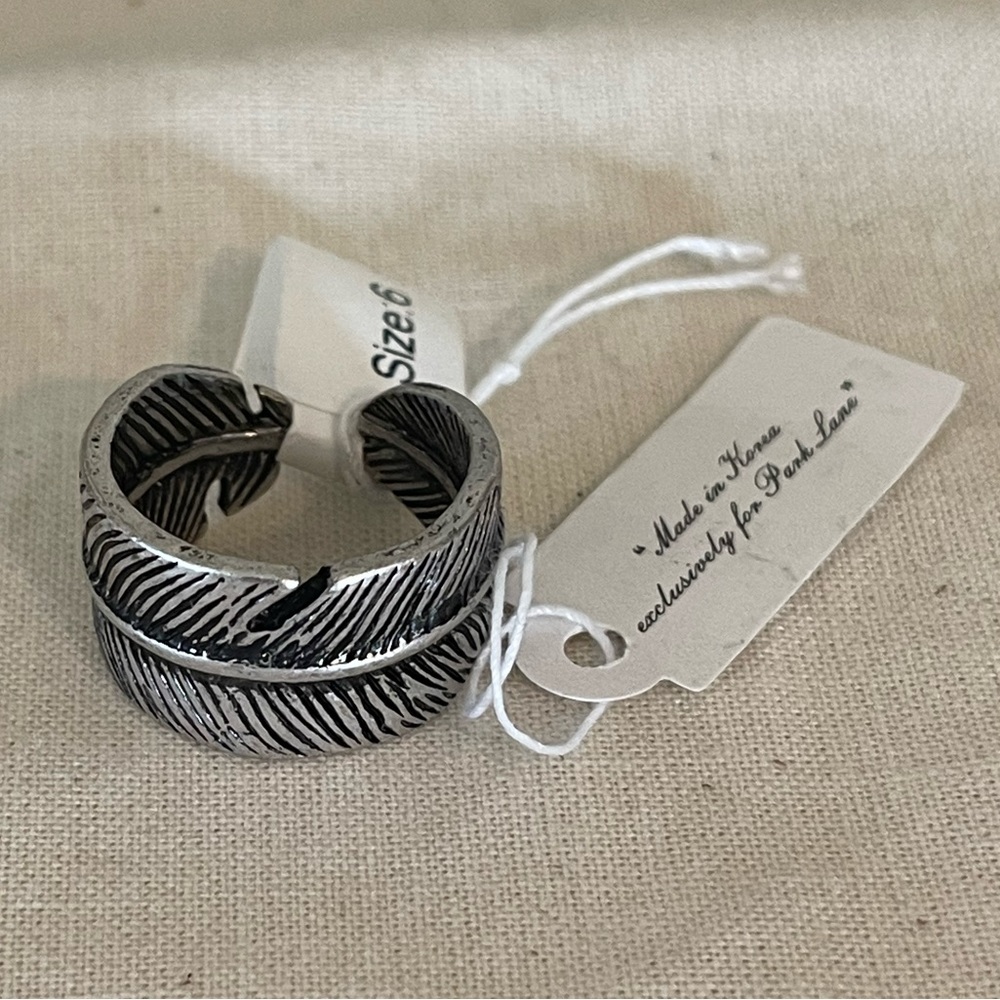 Park Lane Leaf Print Ring